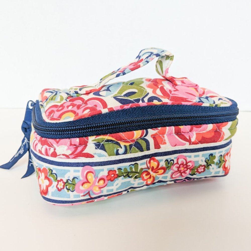 VERA BRADLEY Adorable Travel Jewelry or Makeup Bag